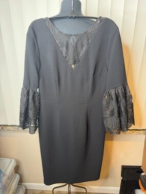 Trina Turk Luciana Silk-Trimmed Shift Dress Lace Bell Sleeve Lace Detail SZ 4